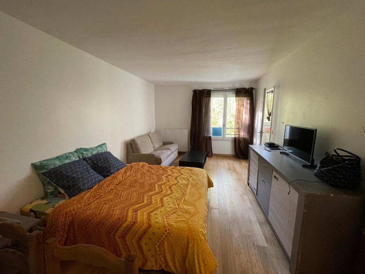 Appartement 35 M2 Creteil L Echat Créteil Exterior foto